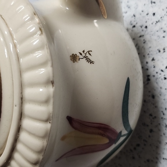 Vintage SHAWNEE POTTERY Hand Painted Ceramic Teapot Floral Motif USA 4.5" tall - Picture 4 of 6
